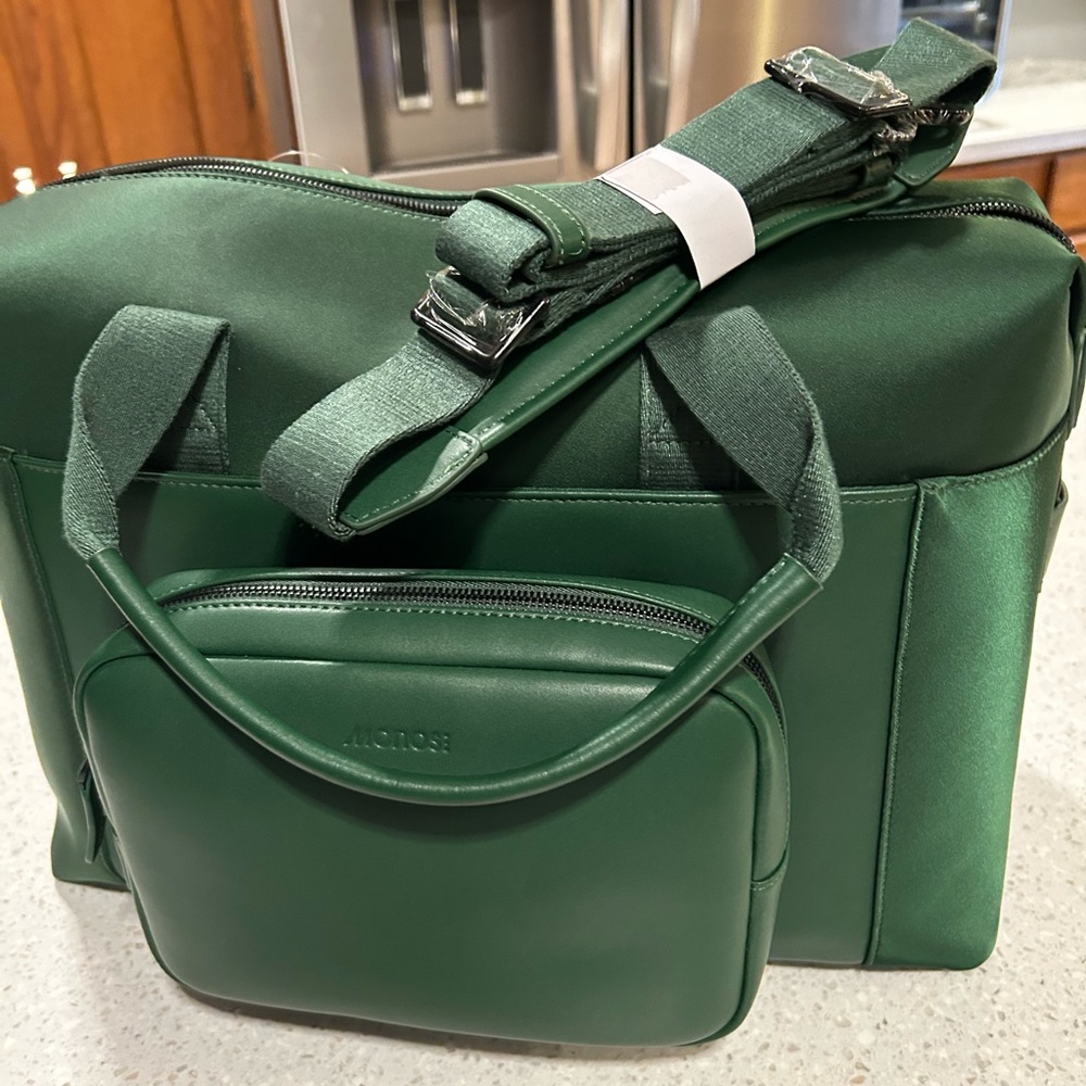 Green Duffle Bag with Structured Design and Removable Strap - Picture 8 of 9